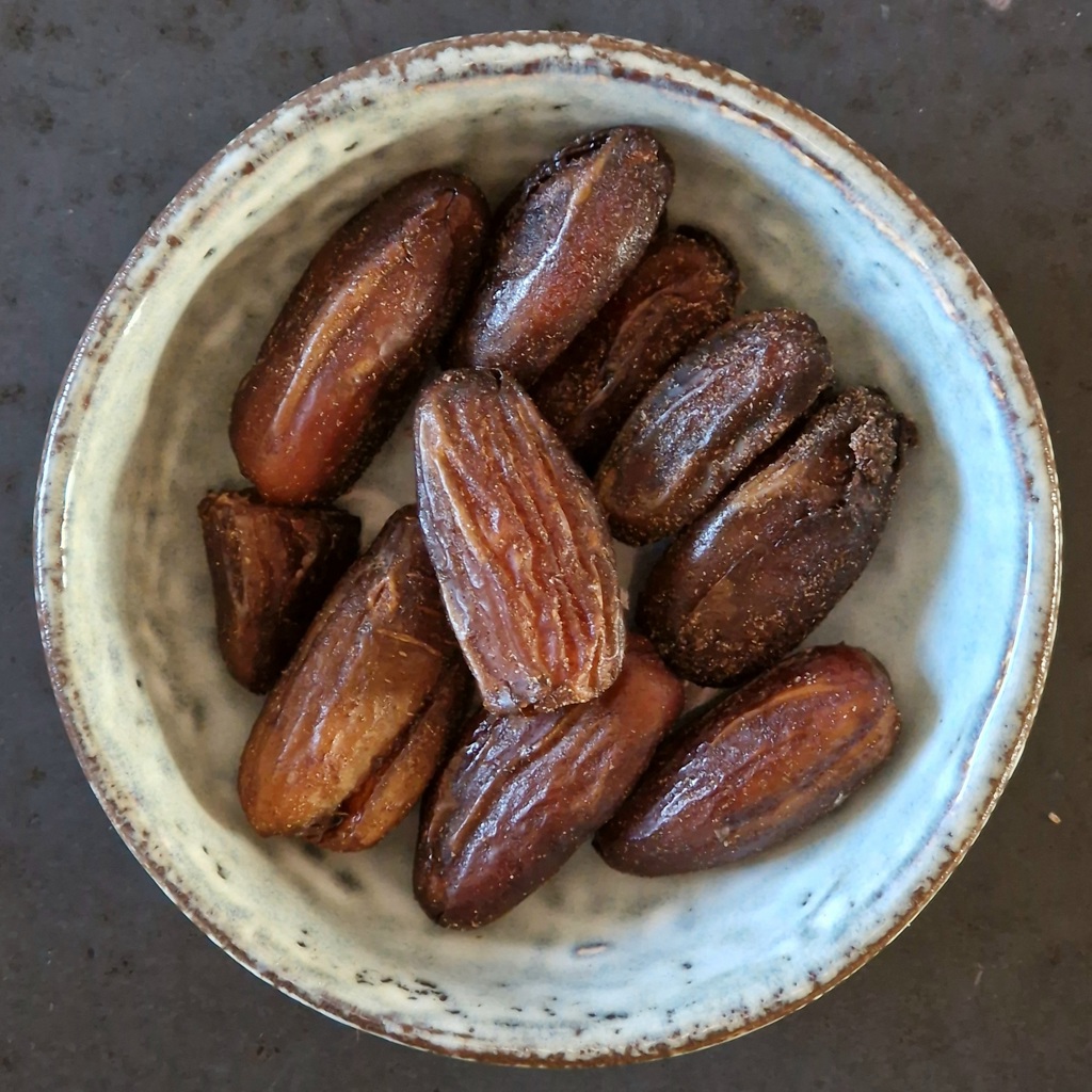 Dadler med salmiaklakrids